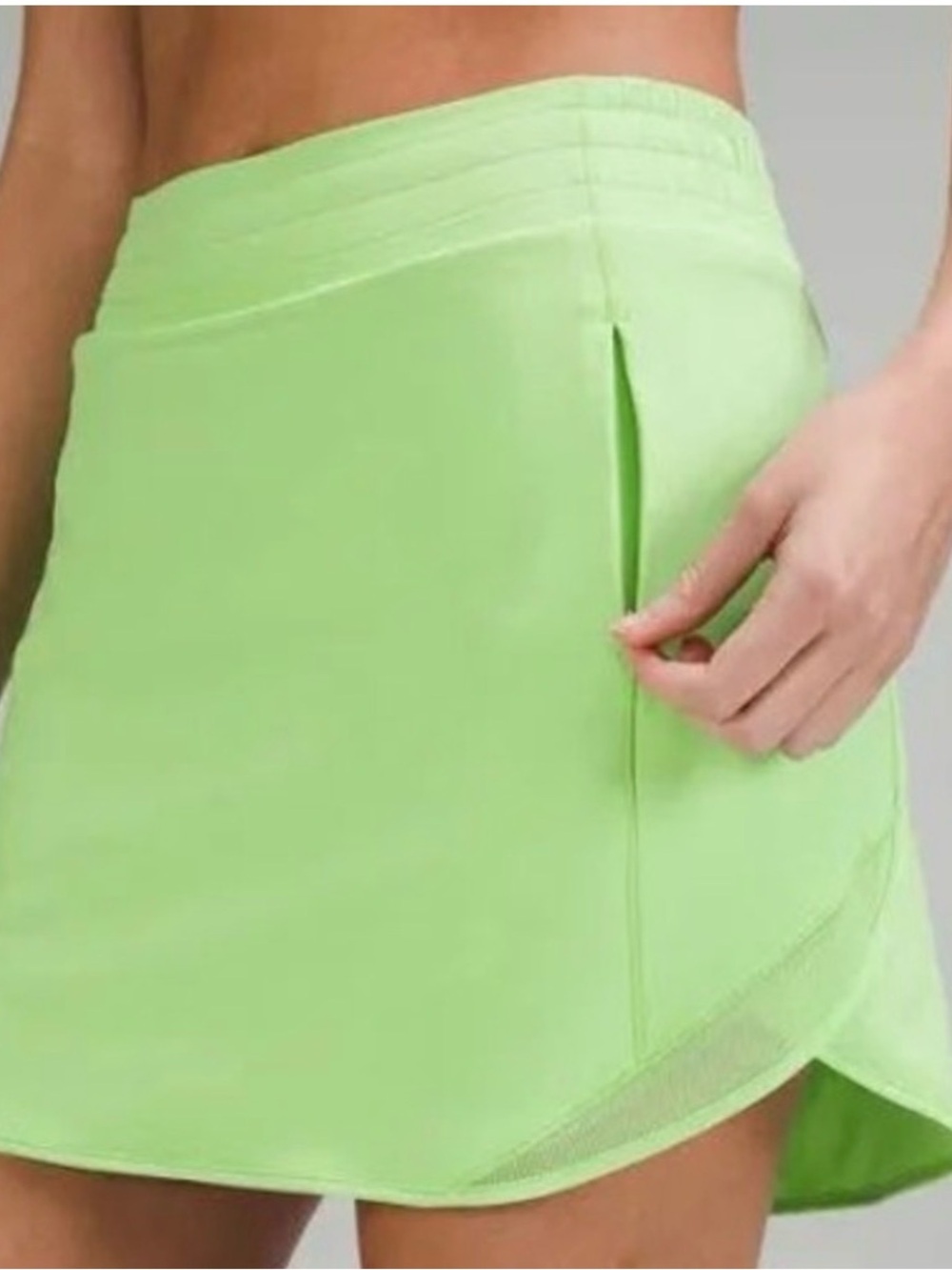 lululemon athletica Hotty Hot High Rise Lime Green Active Skort with Pocket Sz 4